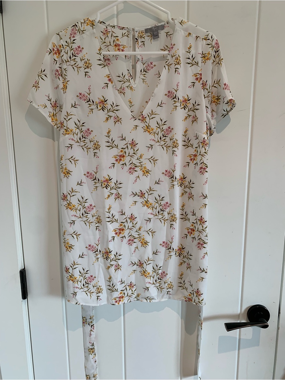 Thyme Maternity White Floral Tie-Back Maternity Blouse